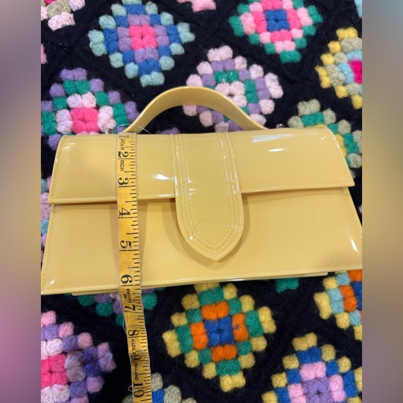 NWT Yellow Plastic Handbag & crossbody, by Olivia Miller - Picture 7 of 8